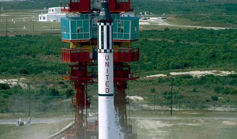 Apollo 14 Home — Eight Men on the Moon