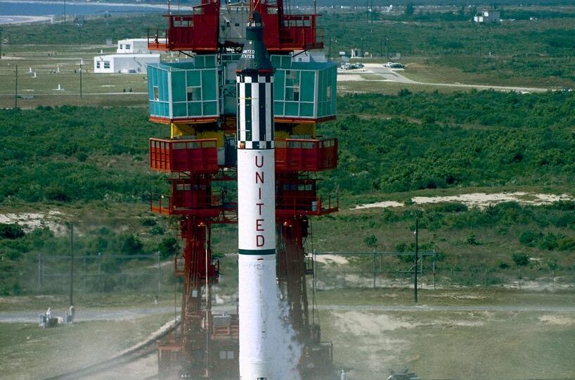 Apollo 14 Home — Eight Men on the Moon
