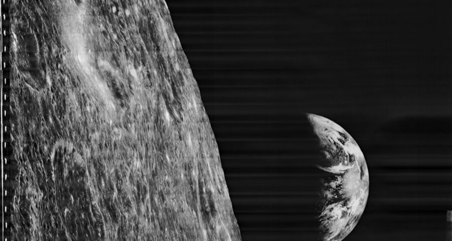 Lunar Orbiter Maps the Moon